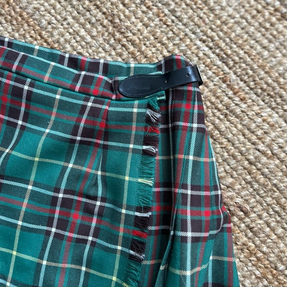 Plaid Green Kilt style Skirt - Picture 3 of 6